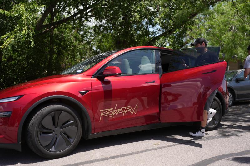 tesla,  tesla model y,  model y,  tu lai,  full self-driving,  fsd,  tesla fsd,  australia,  elon musk,  donald trump anh 3