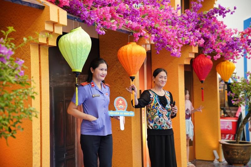 Trien lam A80 anh 2