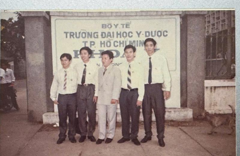 Bac si Nguyen Hoang Dinh anh 3