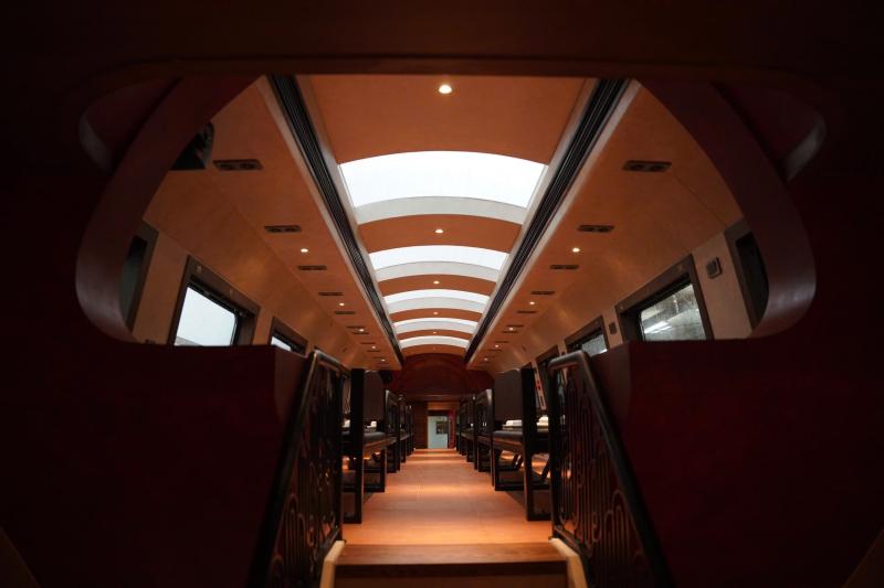 The Hanoi Train anh 1