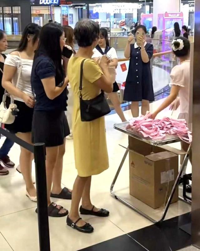 dam cuoi Hadilao anh 1
