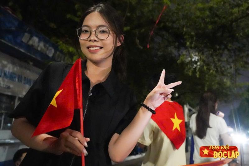 nu hon chien si,  tinh yeu A80,  dieu binh 2/9,  chien si yeu,  khoanh khac A80,  tinh linh 2/9 anh 5