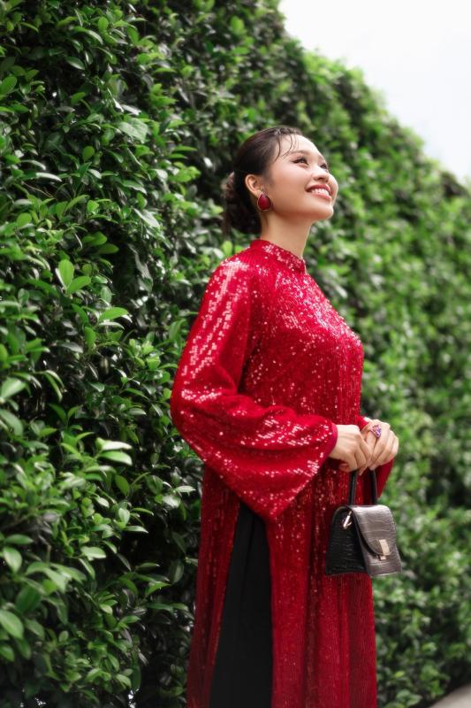 Quyen Linh anh 12