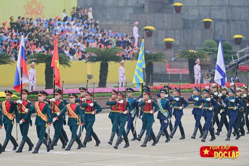 quan nhan nga dieu binh anh 1