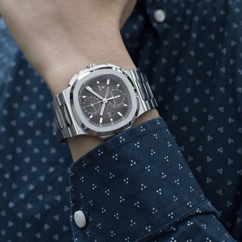 Jacob & Co.,  Rolex Daytona,  Patek Philippe,  Audemars Piguet,  Louis Vuitton,  Cartier Tank,  TAG Heuer Monaco,  Vanguart,  Richard Mille,  gia dong ho,  dong ho the thao,  thoi trang US Open anh 6