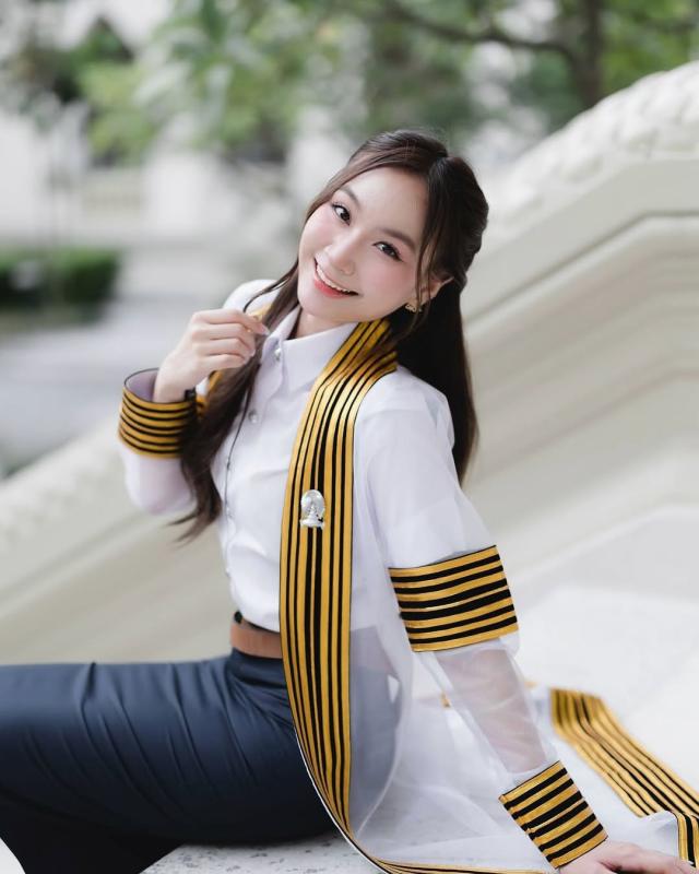 con gai HLV Kiatisuk Senamuang anh 3
