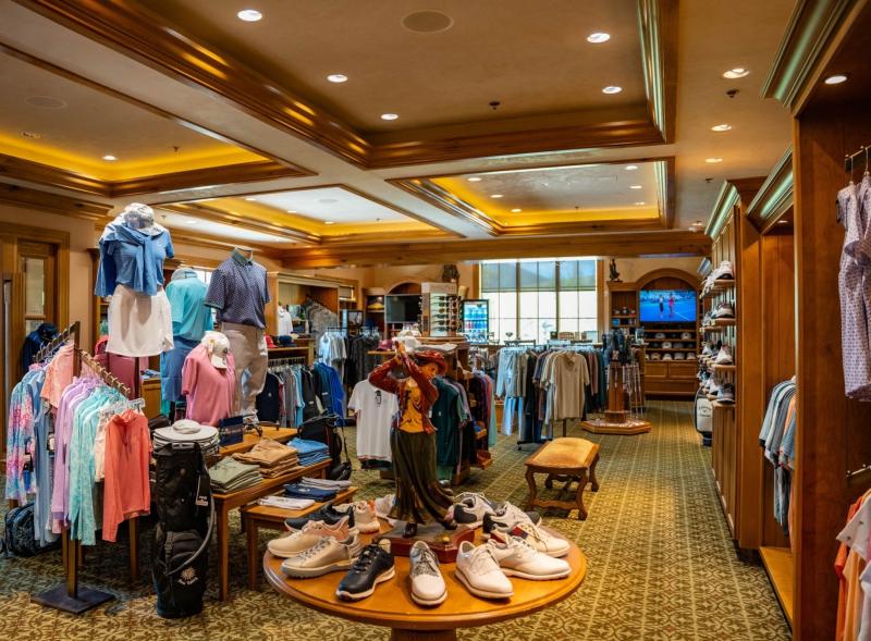 golf,  cau lac bo golf,  doanh thu golf,  do luu niem golf,  san logo,  kinh doanh pro shop anh 1