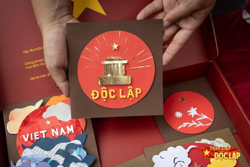 le hoi doc lap,  toa do doc lap,  Quoc khanh 2/9,  Ho Guom,  moc khoa sao vang,  local brand Viet,  san pham yeu nuoc,  Gian hang trai nghiem, pho di bo Ho Guom,  Tic Co Studio,  Noteworthy, anh 1