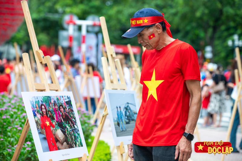 Le hoi Doc Lap,  trien lam lich su,  Ho Guom Ha Noi,  Quoc khanh 2/9,  Am vang Doc lap,  Tu hao Viet Nam anh 4