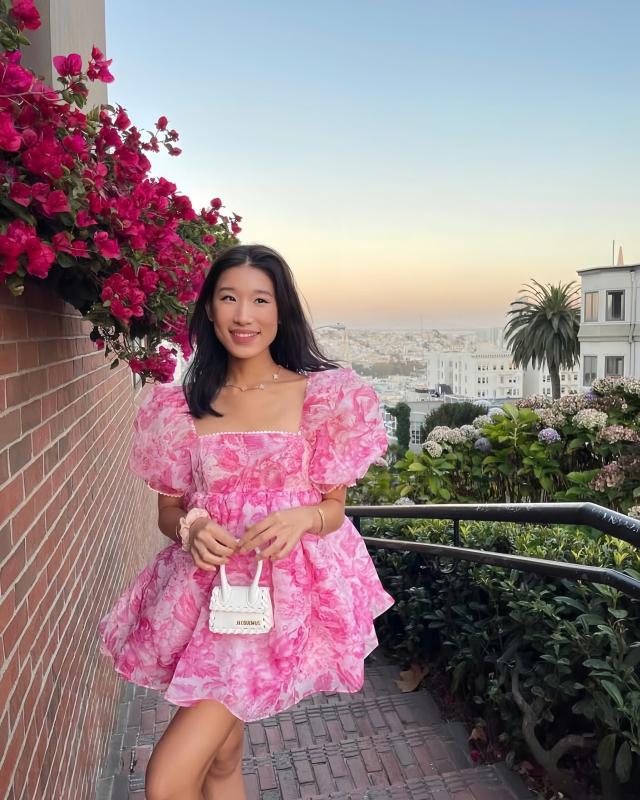 RichTok,  gioi sieu giau,  cuoc song xa xi,  tieu dung xa xi,  TikTok nguoi giau,  xu huong RichTok,  loi song xa xi,  hang hieu,  tep khach hang anh 3