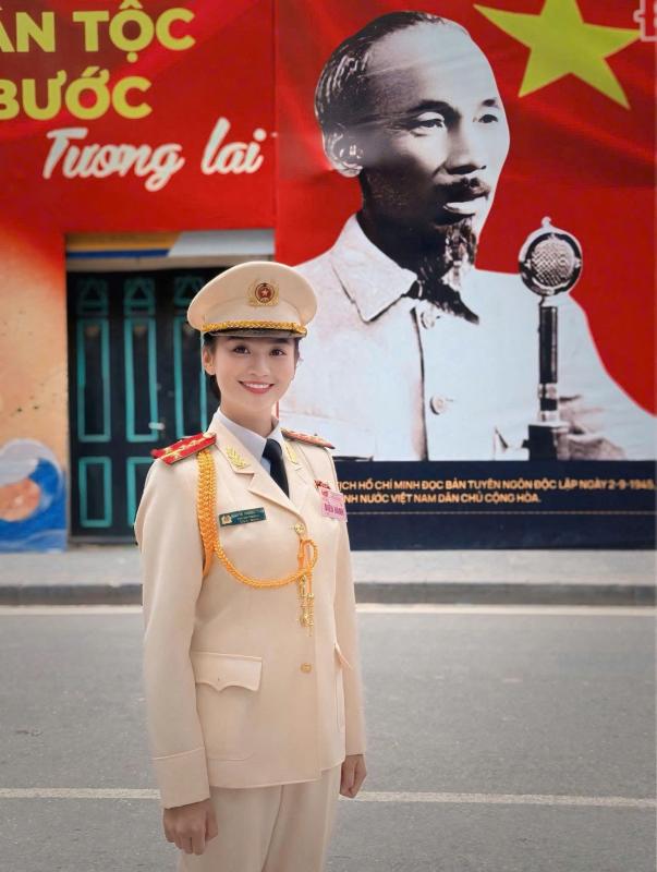 girl pho mai ly anh 1