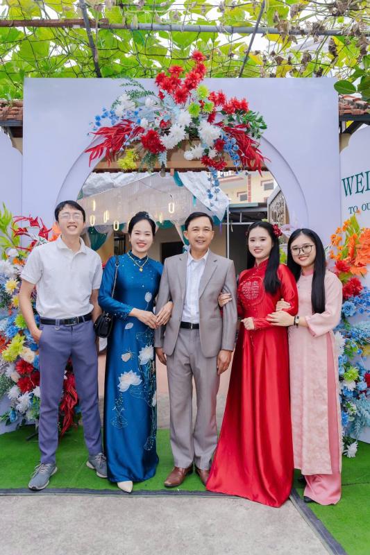 gia dinh cuc pham anh 3