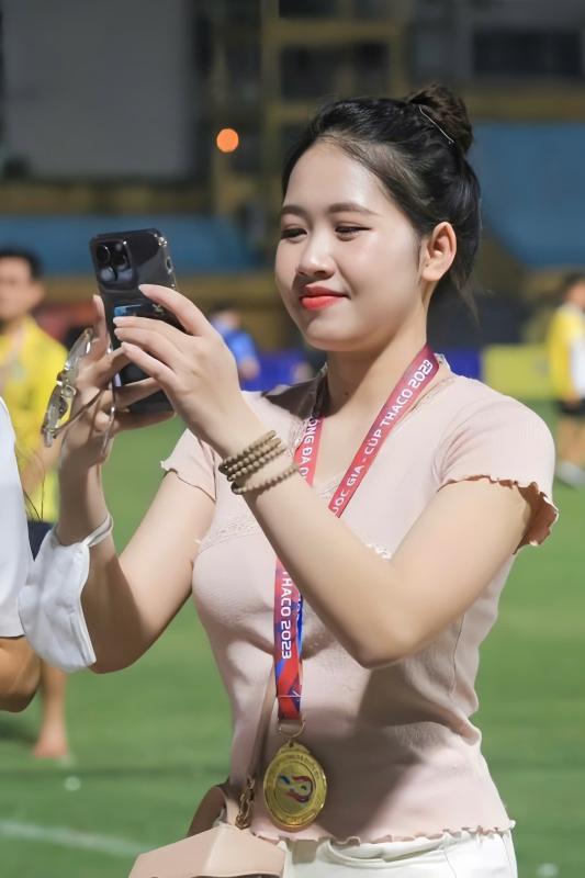 Trinh Xuan Hoang,  Nguyen Ngoc Anh,  vo Trinh Xuan Hoang,  chan dung Ngoc Anh,  nang WAG,  thong tin Ngoc Anh anh 6