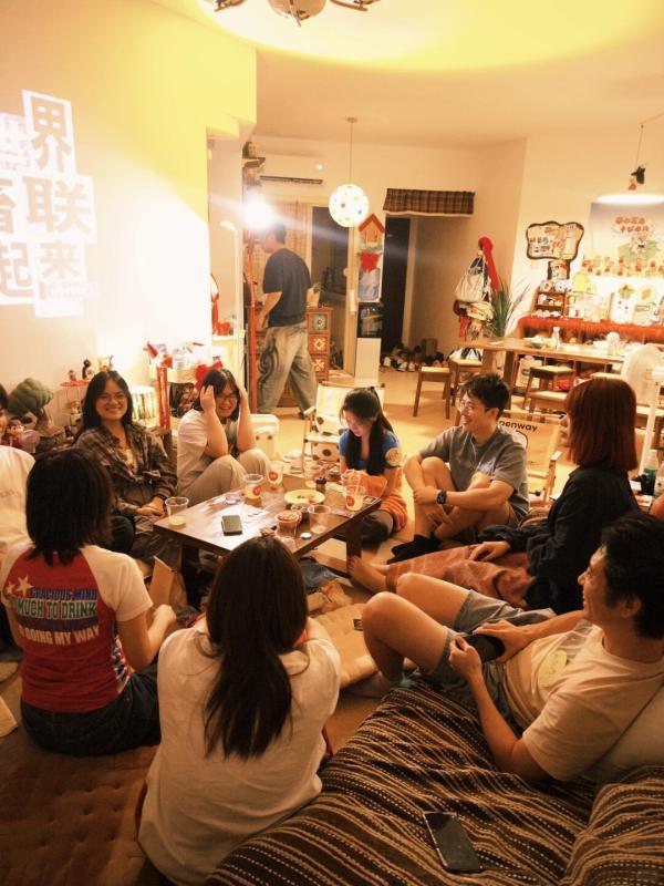 Gen Z,  tiec tai gia,  xu huong Gen Z,  do uong thap con,  suc khoe Gen Z,  doi song Gen Z anh 3