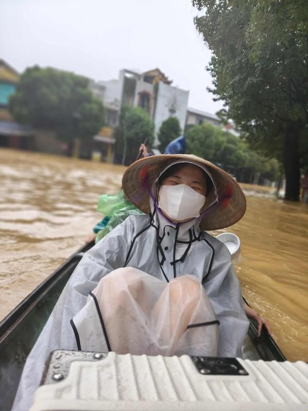 Hue ngap lich su anh 1