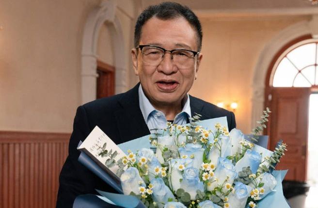 Hua Thieu Hung anh 1
