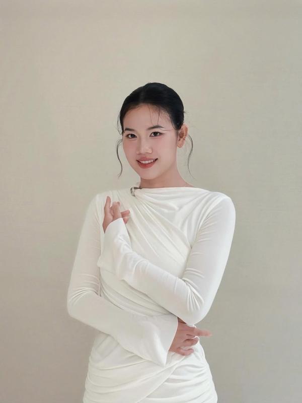 Anh Vien,  tien ca Anh Vien,  ngoai hinh Anh Vien anh 2