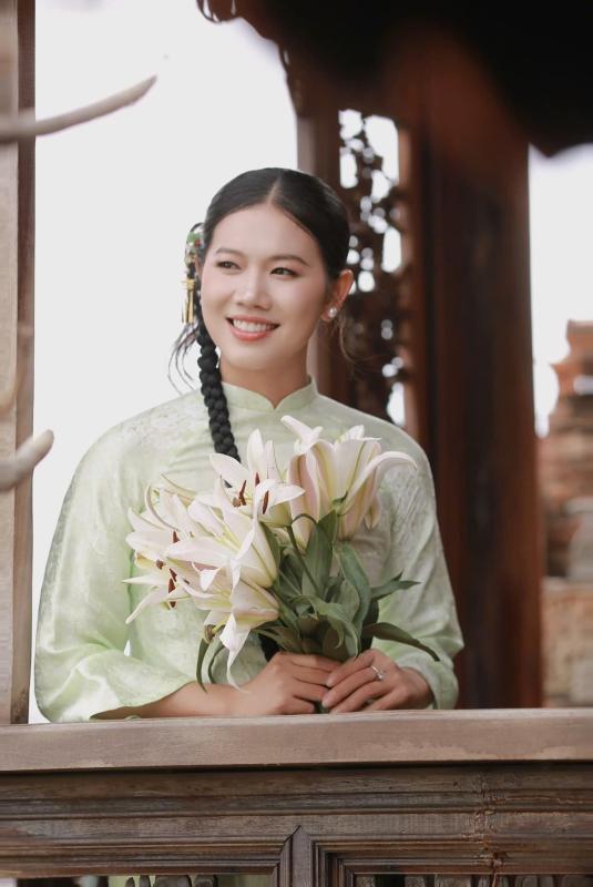 Anh Vien,  tien ca Anh Vien,  ngoai hinh Anh Vien anh 10