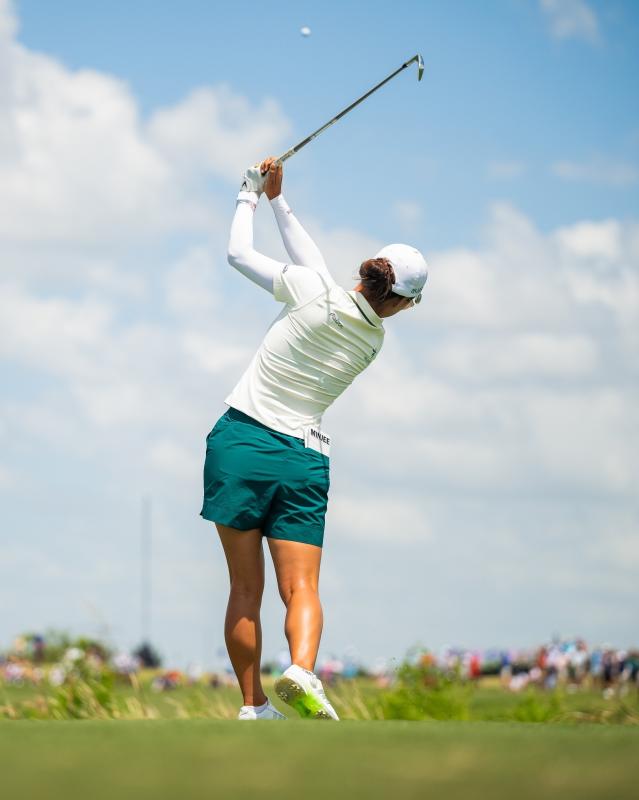 Minjee Lee,  cu danh golf,  golf thu cua nam,  tay golf chuyen nghiep,  Tiger Woods,  tien thuong golf anh 6