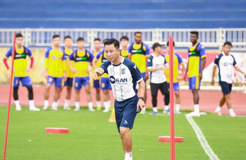Van Sy Son anh 1