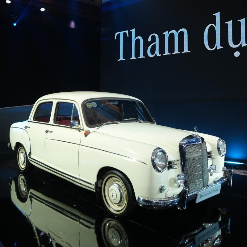 Mercedes-Benz anh 9