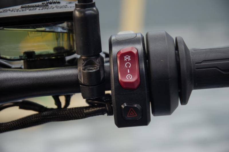 Benda Dark Flag 500 Commander anh 22