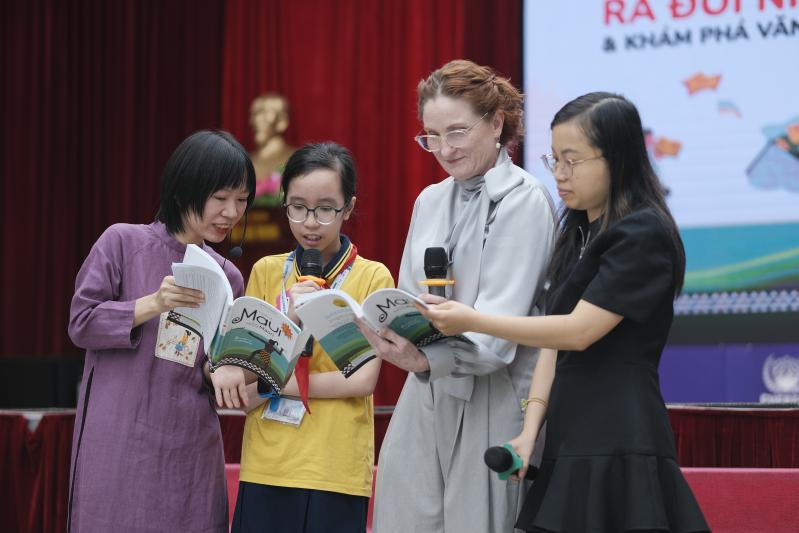 Dai su New Zealand,  van hoa doc,  doc sach,  chuong trinh doc,  su kien doc anh 2