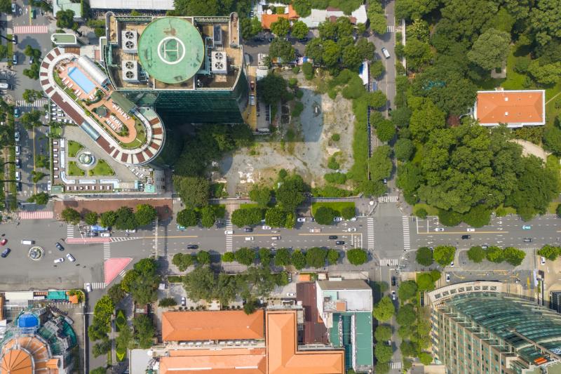 4 mat tien,  Saigon Centre,  Vo Thi Sau anh 12