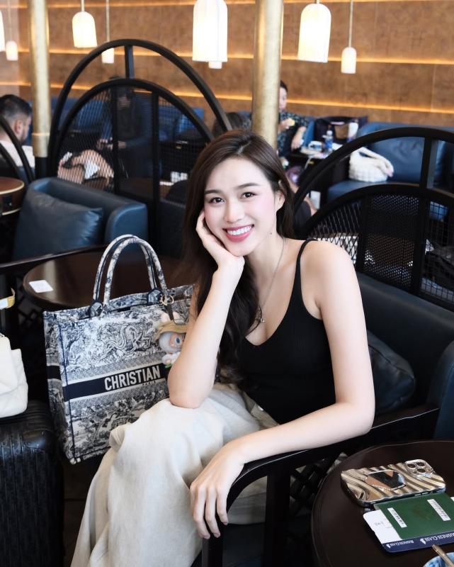 Hermes,  Dior,  Polene,  Hermes Kelly,  Do Thi Ha,  Do Thi Ha cuoi anh 11
