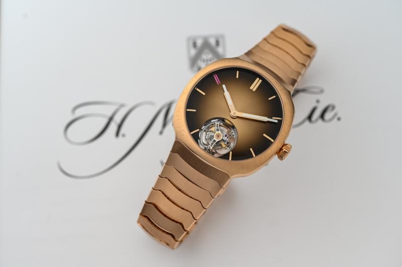 dong ho F1,  Streamliner Tourbillon,  H. Moser & Cie,  dong ho dat,  gia dong ho,  tranh cai dong ho anh 3
