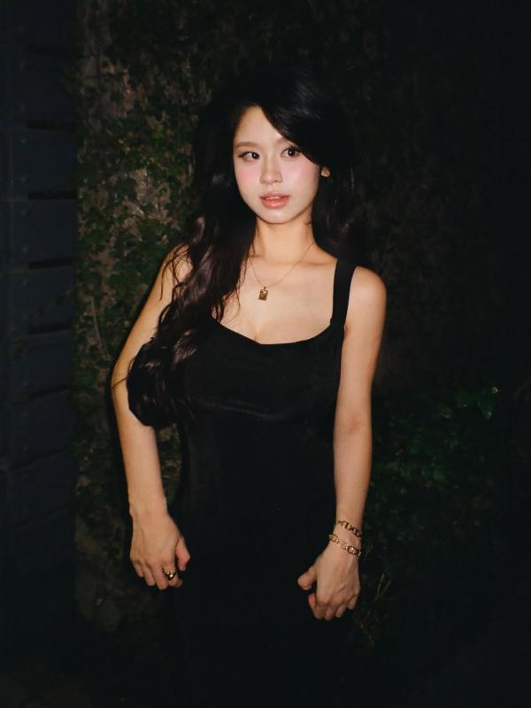 Newsfeed Rate,  Quynh Anh Shyn,  Han Hang,  Lo Lem,  con gai Quyen Linh,  Ngoc Thanh Tam,  Nguyen Lam Thao Tam anh 5