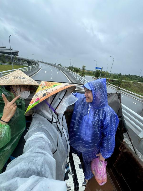 Hue ngap lich su anh 2