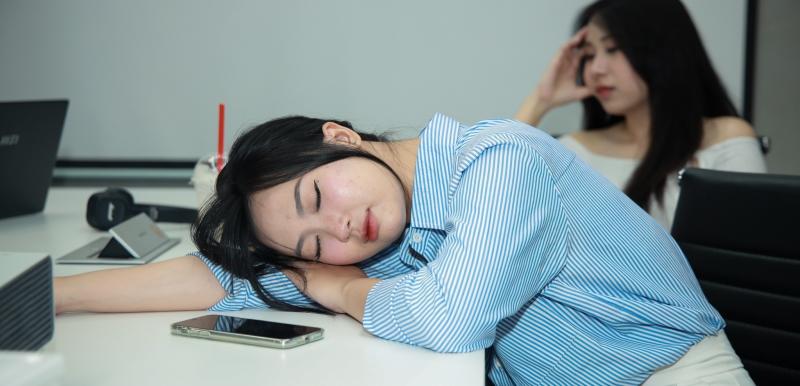 thanh nien 3 khong,  tinh trang NEET,  vet seo nghe nghiep,  that nghiep tre,  he luy kinh te anh 1