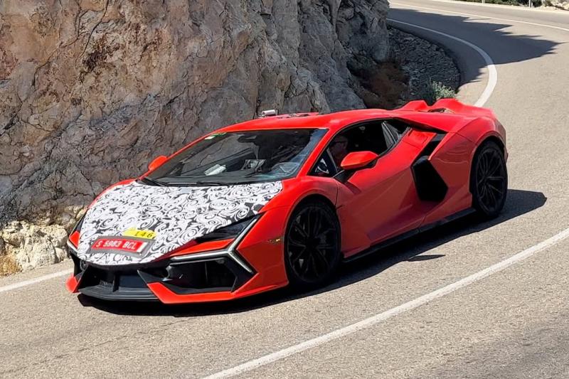 sieu xe,  lamborghini,  revuelto,  lamborghini revuelto,  SuperVeloce,  SV,  Super Veloce,  revuelto s,  revuelto sv anh 1
