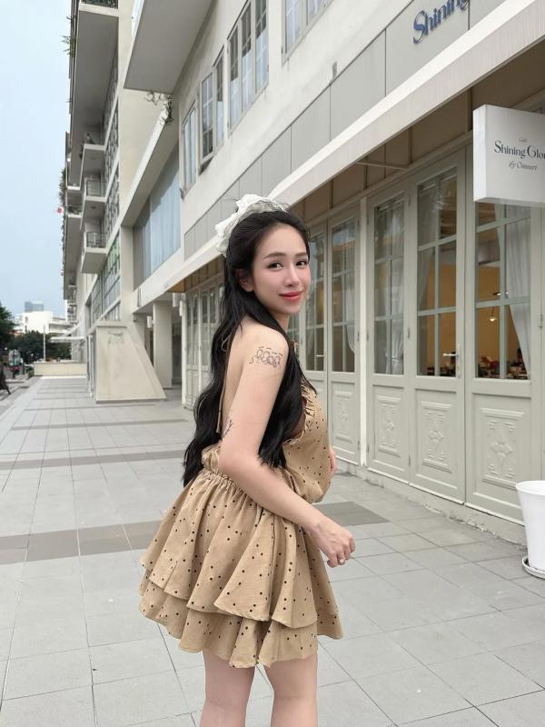 Newsfeed Rate,  Quynh Anh Shyn,  Thanh Thanh Huyen,  Huyen Baby,  Call Me Duy,  Joyce Pham,  con gai Minh Nhua,  Minh Nhua anh 8
