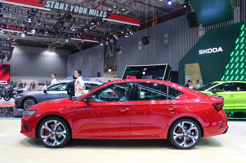 Skoda Octavia tai Viet Nam anh 1