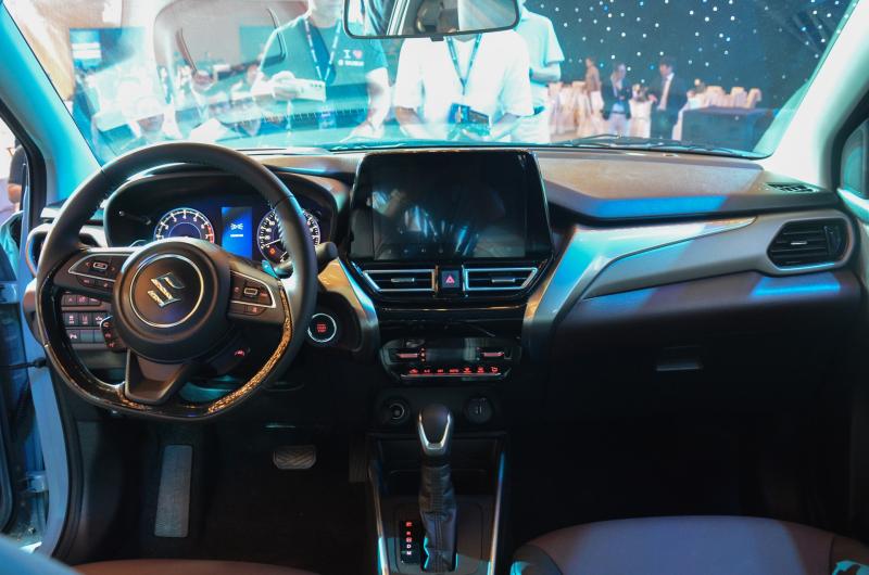 Suzuki Fronx anh 9