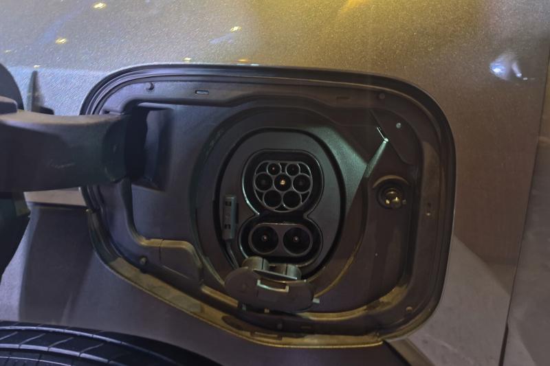 Suzuki e Vitara anh 12