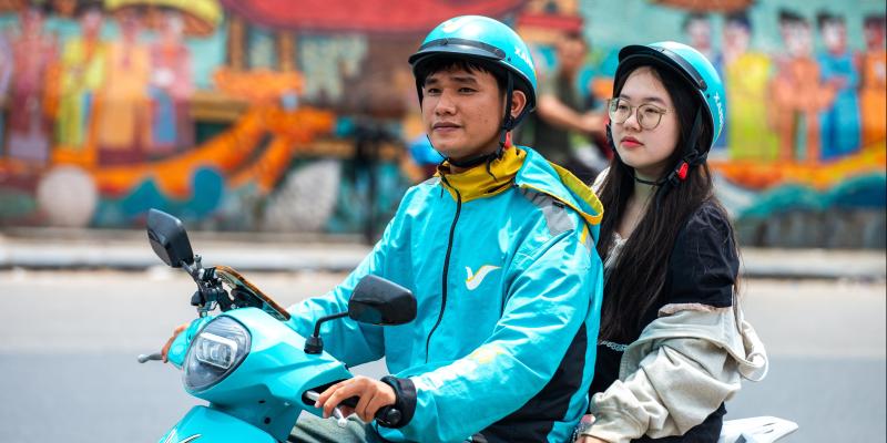 co con trang,  co con xanh,  lao dong chan tay,  viec van phong,  shipper,  tai xe cong nghe anh 1