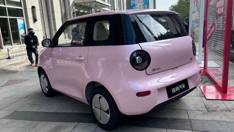 Xe dien Wuling anh 2