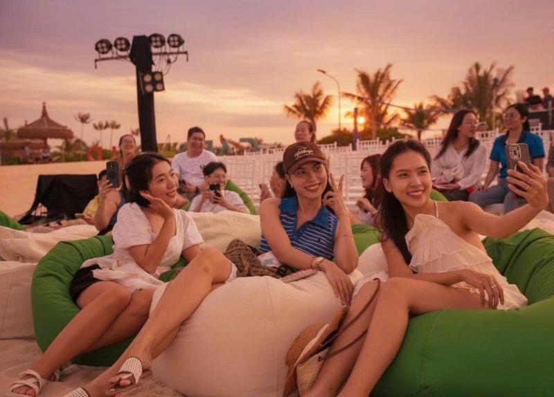 Cara Sunset Show anh 4