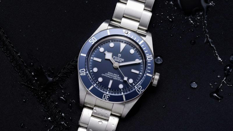 dong ho CEO,  gioi tai chinh,  dong ho gia re,  phong cach CEO,  Omega Seamaster,  Vaer Watches anh 6