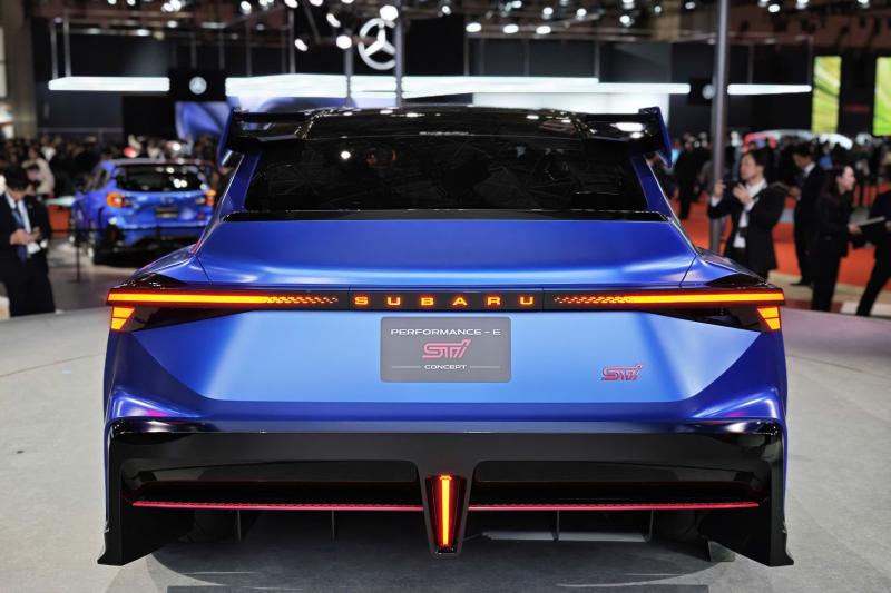 Subaru e-STI Concept anh 4