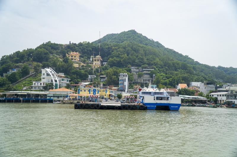 cau can gio vung tau anh 4