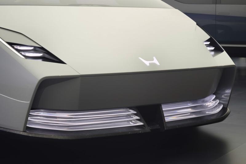 Honda 0 Saloon anh 4