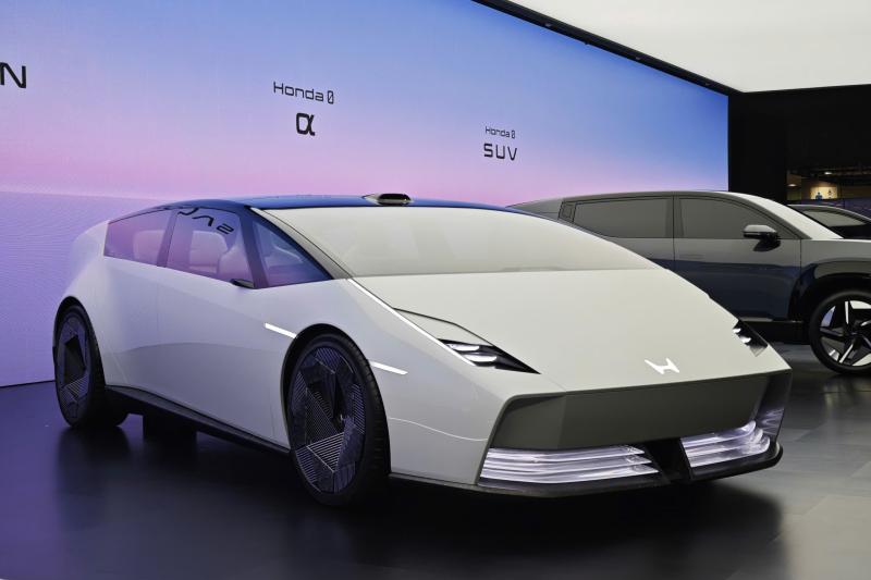 Honda 0 Saloon anh 8
