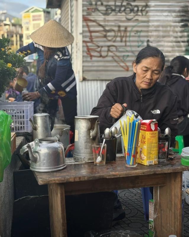 ca phe khu Hoa Binh anh 6