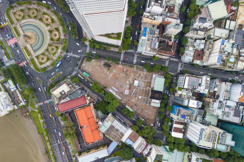 4 mat tien,  Saigon Centre,  Vo Thi Sau anh 6