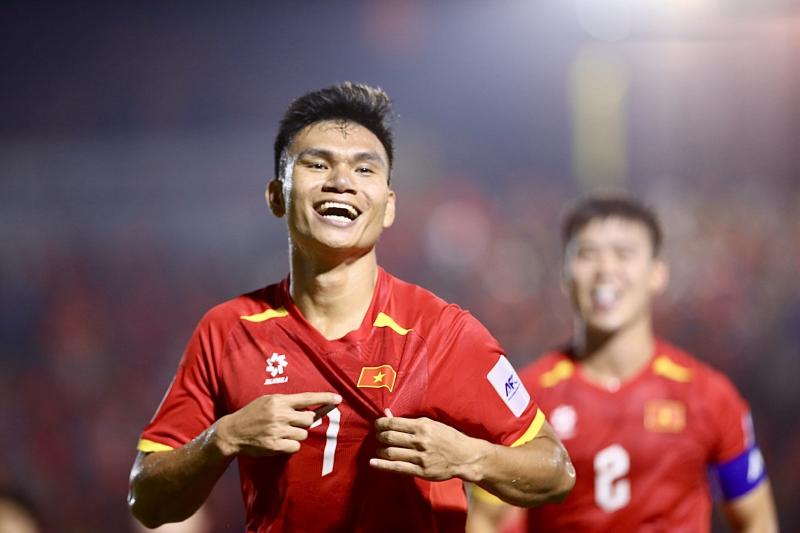 Quang Hai anh 8