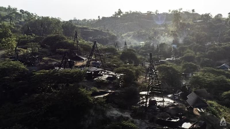 khai thac dau Indonesia,  gieng dau Indonesia,  dau mo Indonesia,  an toan gieng dau anh 2